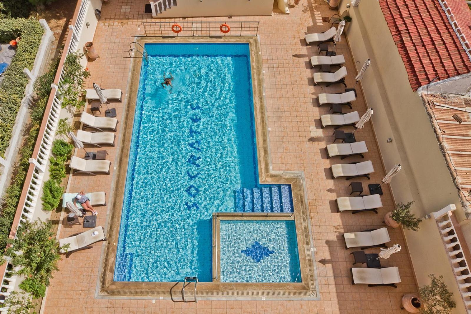 Socrates Hotel Apartments Karpathos Town  Exterior photo